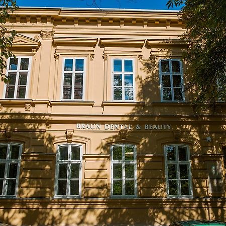 Braun Rooms Deluxe Шопрон Экстерьер фото