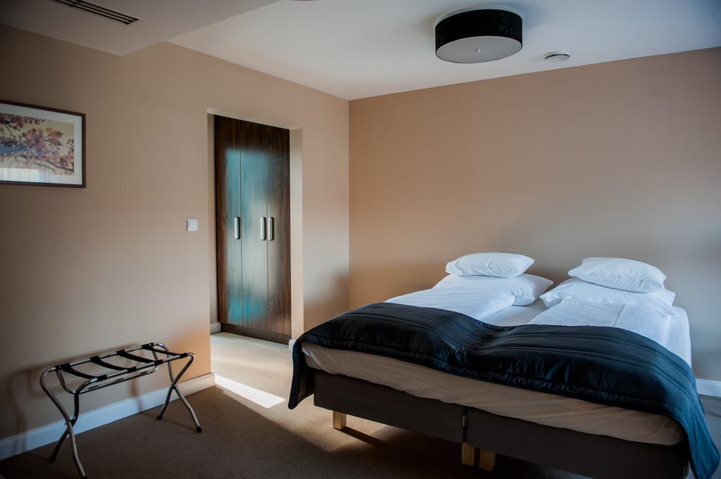Braun Rooms Deluxe Шопрон Номер фото
