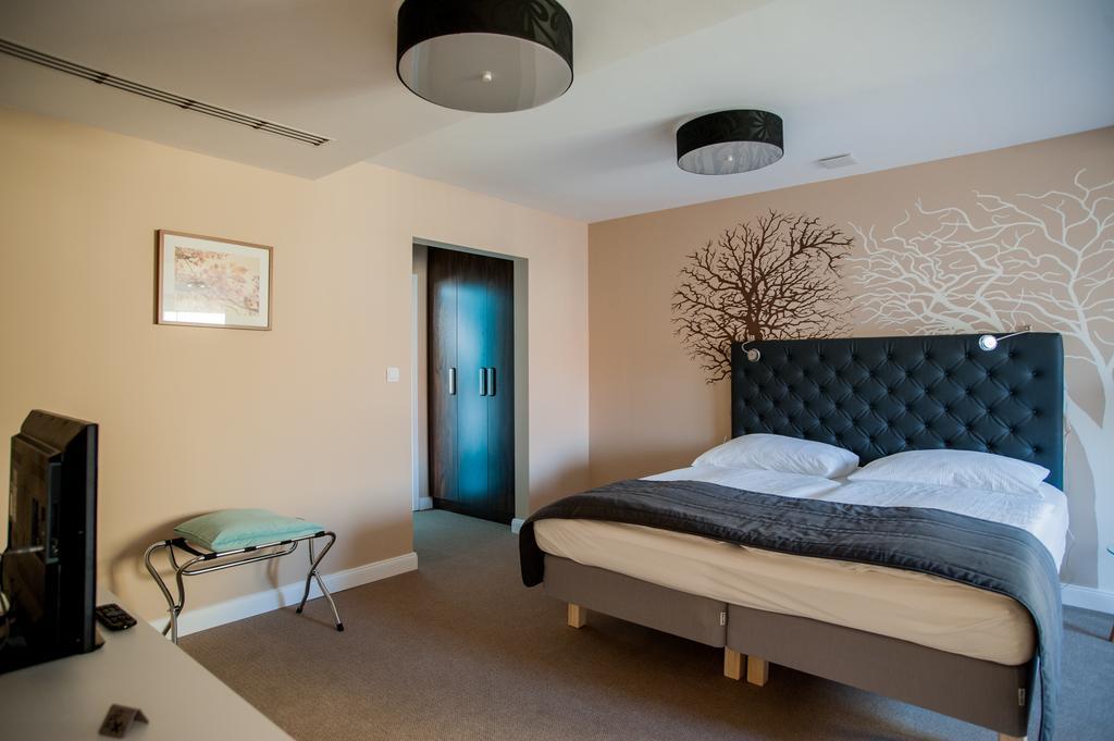 Braun Rooms Deluxe Шопрон Экстерьер фото