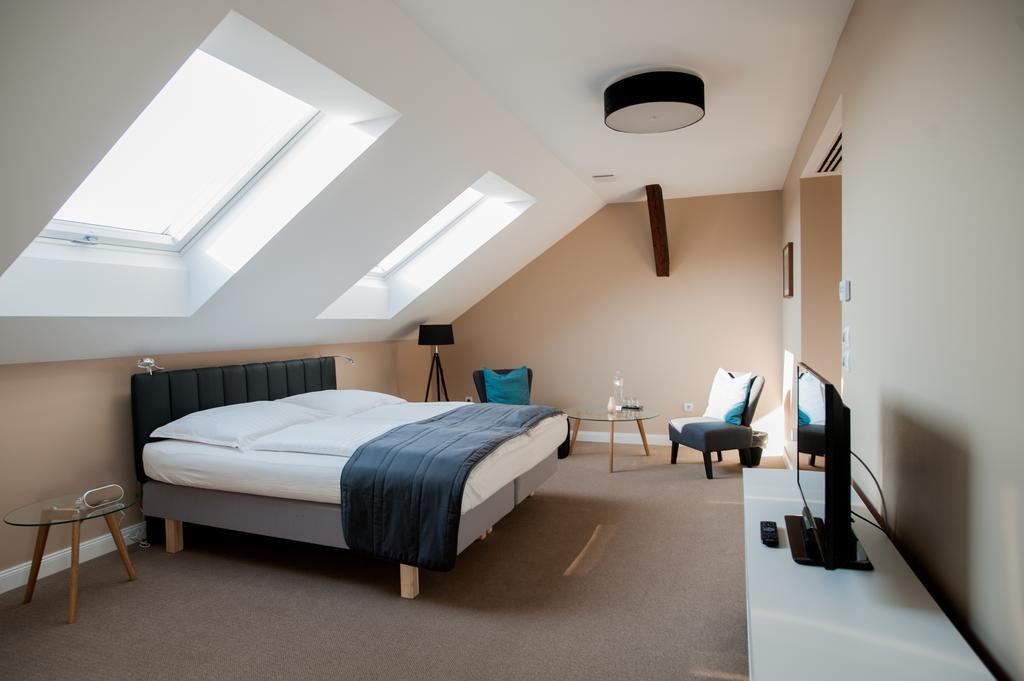 Braun Rooms Deluxe Шопрон Экстерьер фото